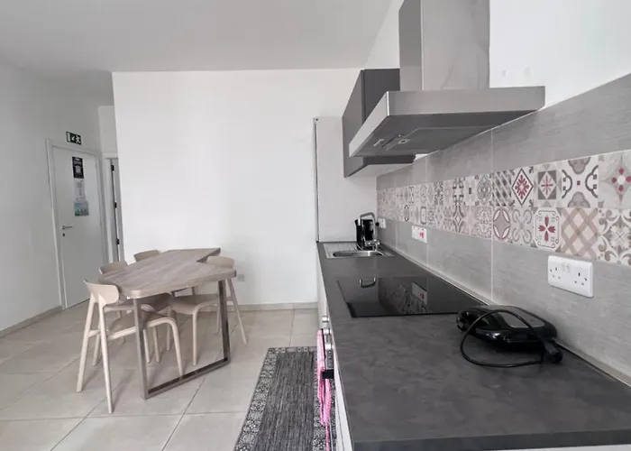 Διαμέρισμα Sunshine Court No 1